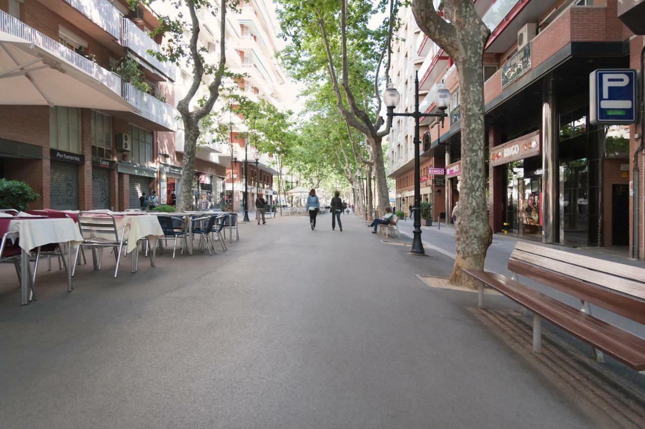 Апартаменти Basic Platja Барселона Екстер'єр фото