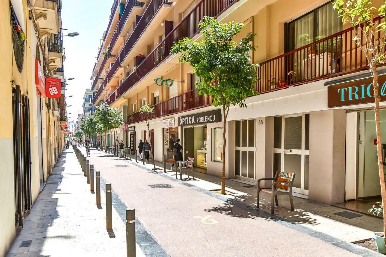 Апартаменти Basic Platja Барселона Екстер'єр фото