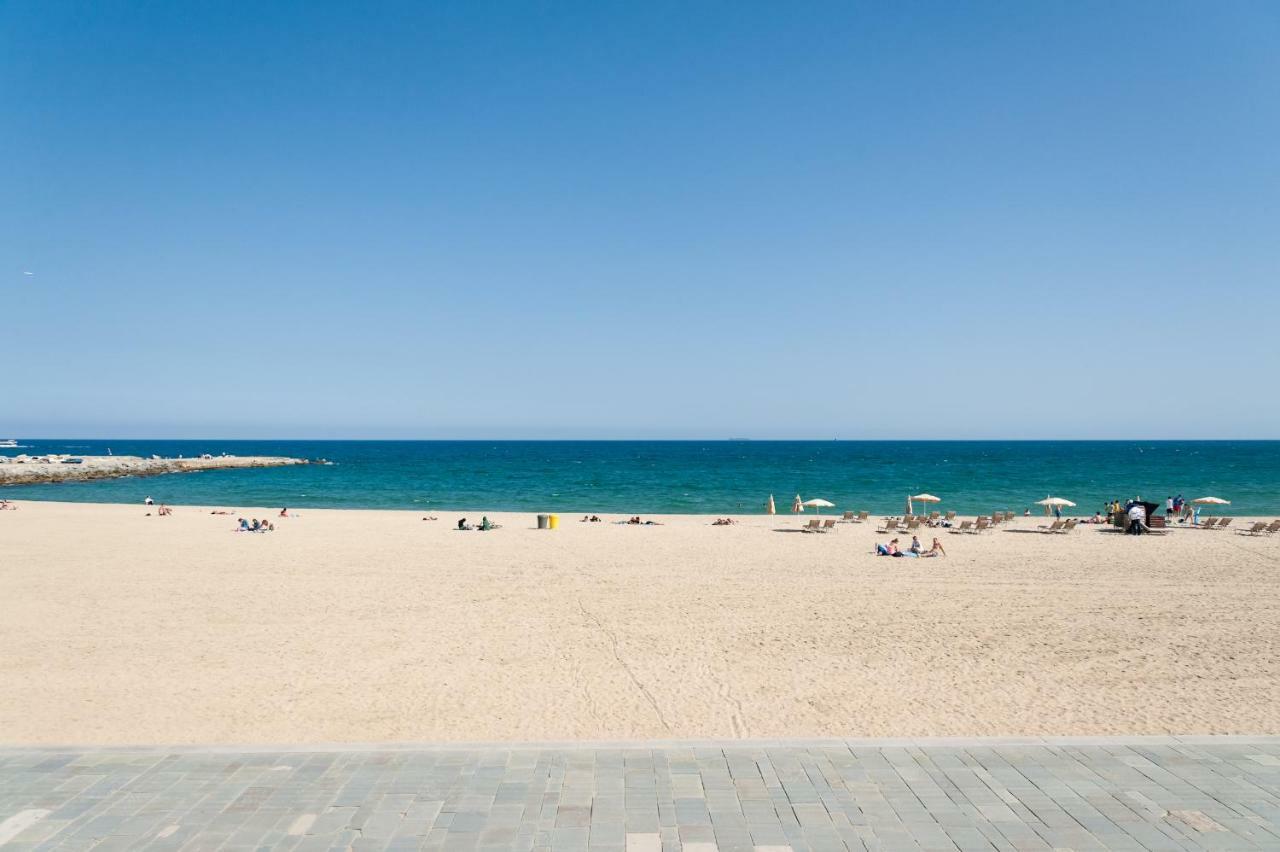 Апартаменти Basic Platja Барселона Екстер'єр фото